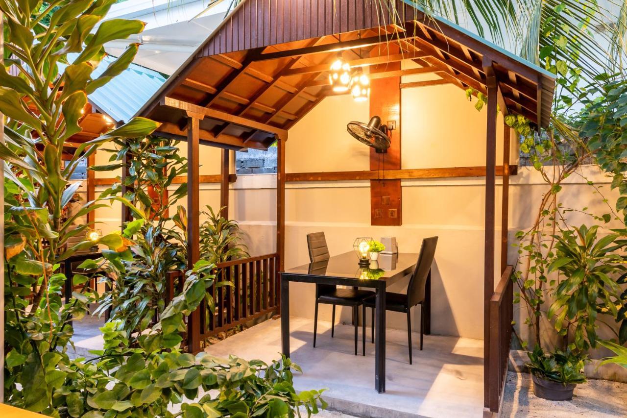 Ukulhas Beach Inn Buitenkant foto